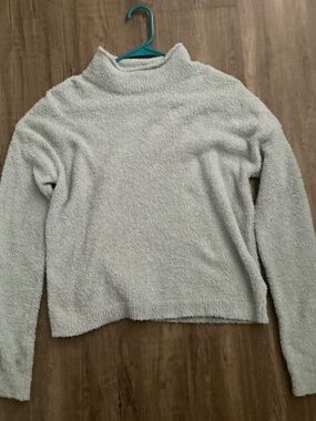 Thread & Supply mock neck fuzzy pullover sweater,  size XS